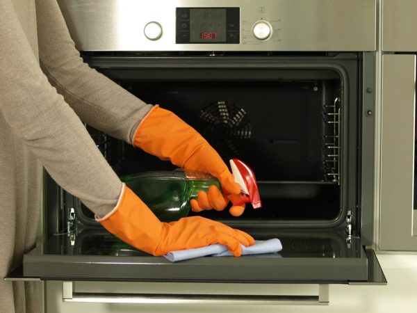 limpiar tu horno sin gasta mucho